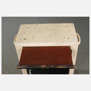 Wella Werbeschränkchen