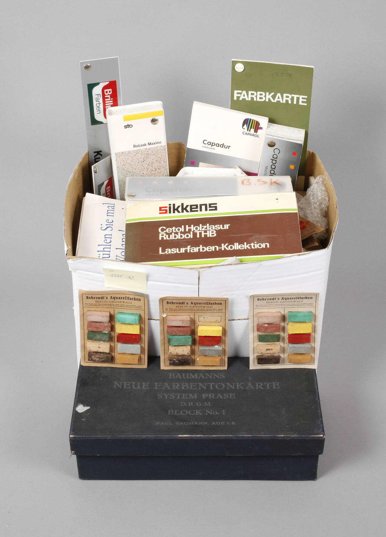 Konvolut Farbmustertafeln