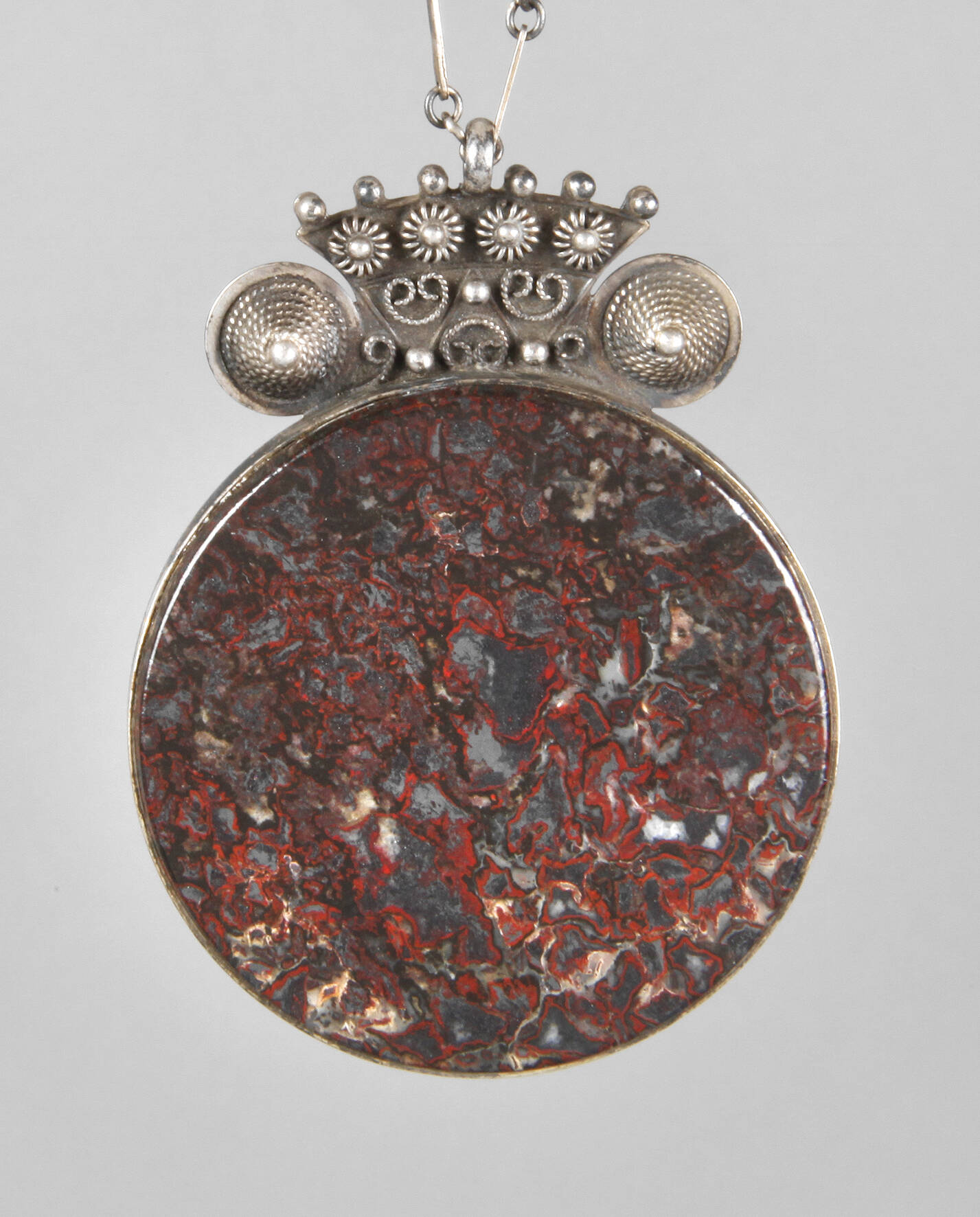 Anhänger mit Jaspis