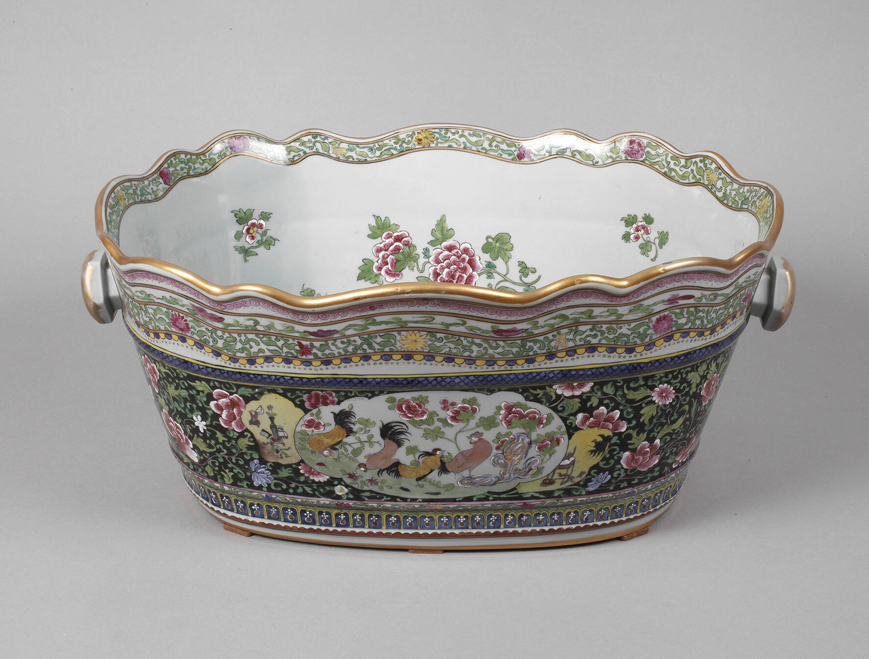 Große Jardiniere China