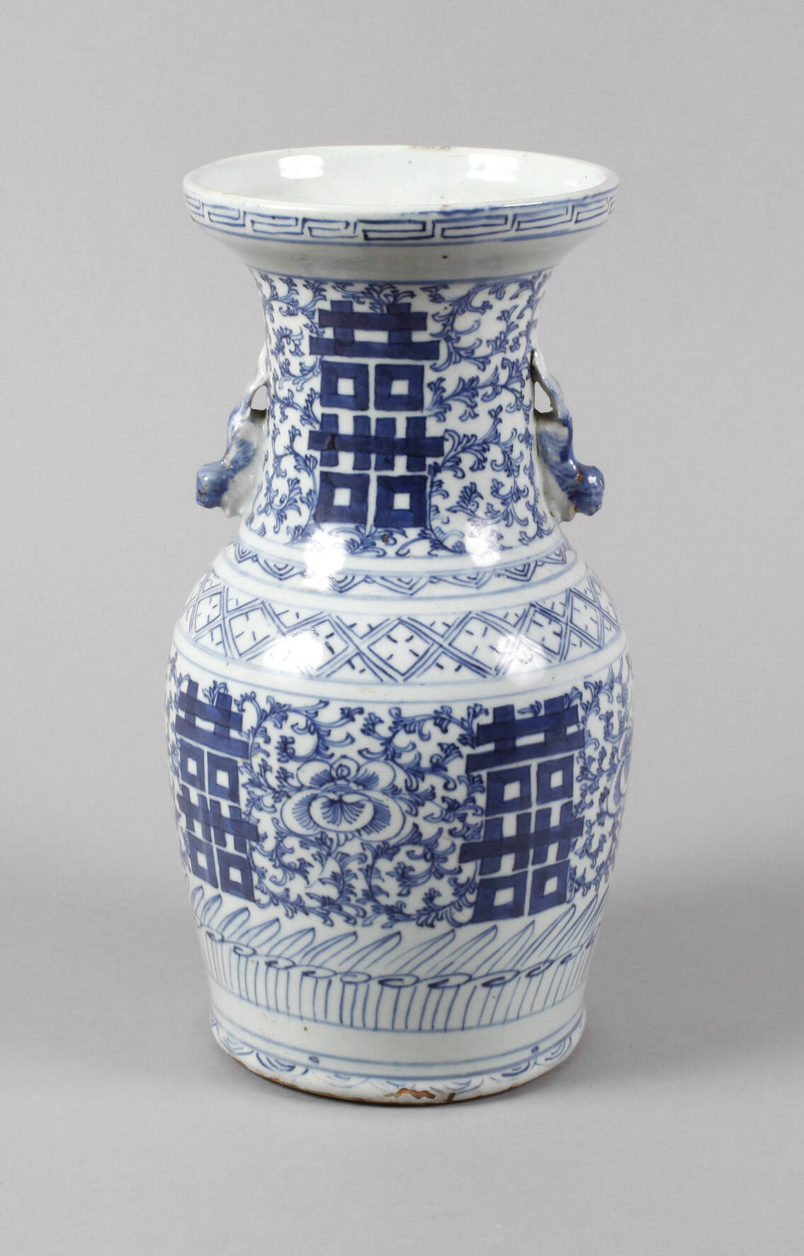 Vase China