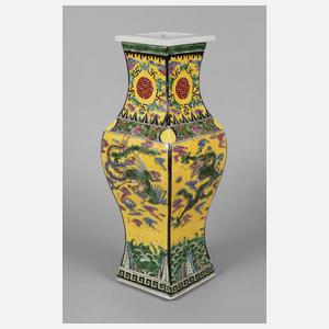 Vase China