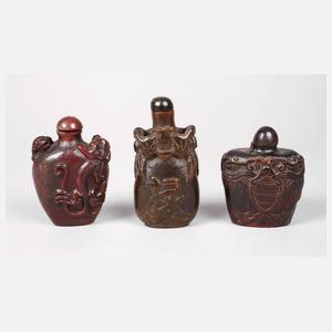 Drei Snuffbottles