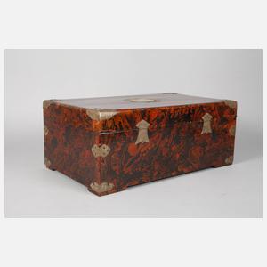 Große Lackschatulle