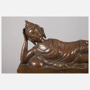 Bronzeplastik liegender Buddha