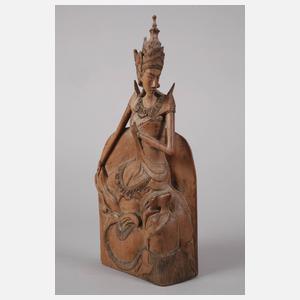 Paar figürliche Schnitzereien