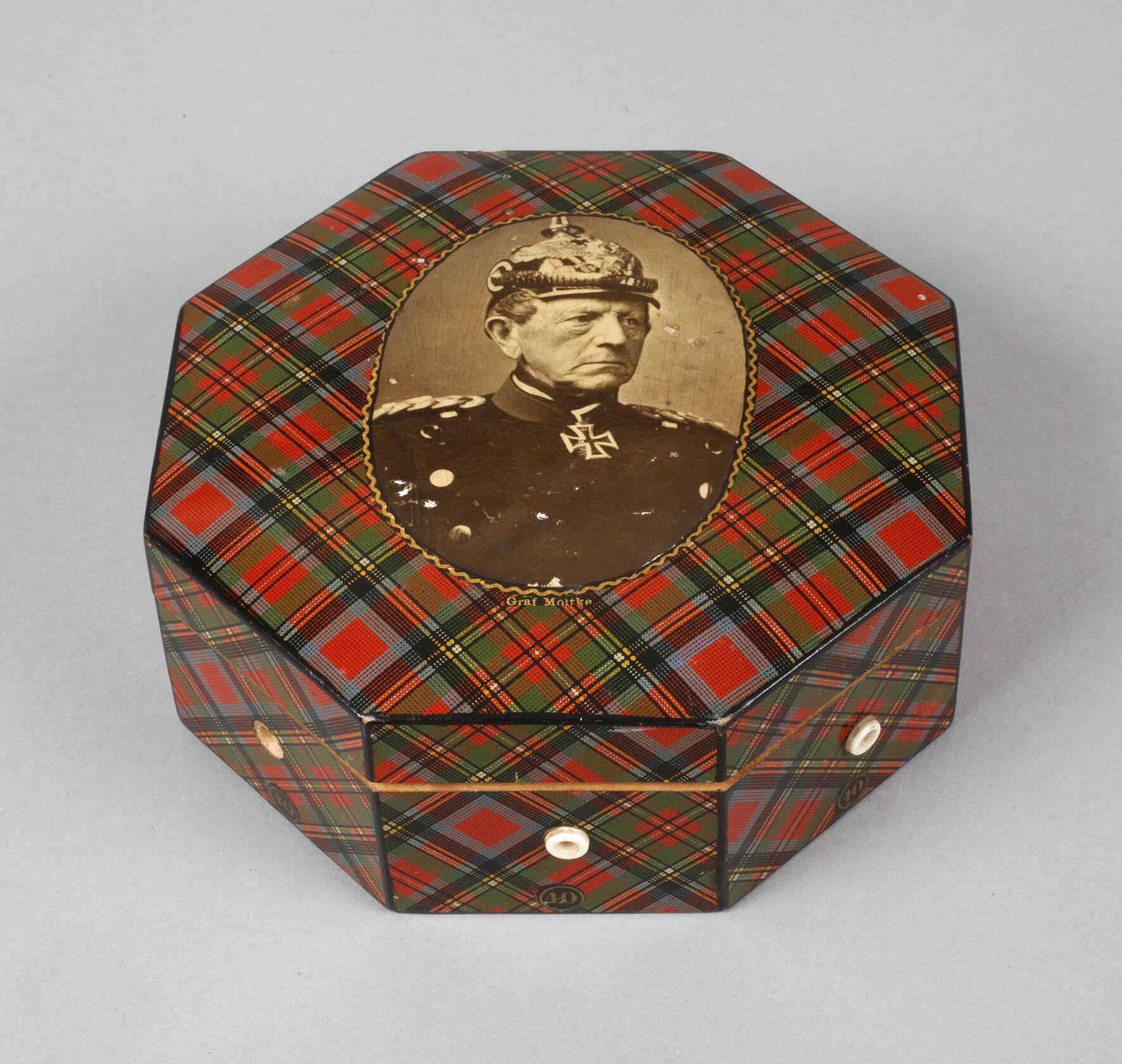 Patriotische Garndose mit Portrait Graf Moltke