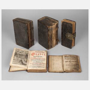 Fünf alte Kirchenbücher