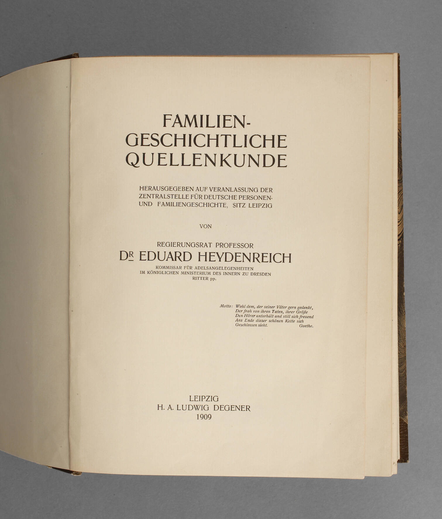 Familien-Geschichtliche Quellenkunde