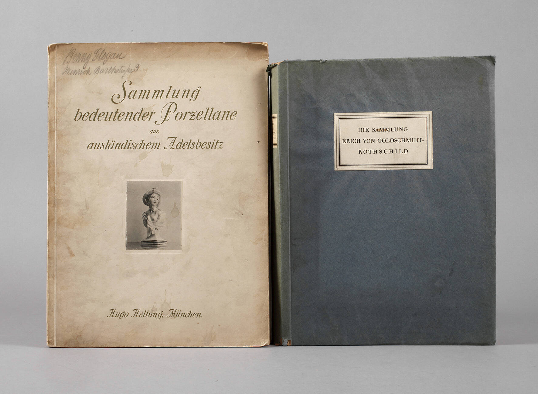 Paar Sammlungskataloge