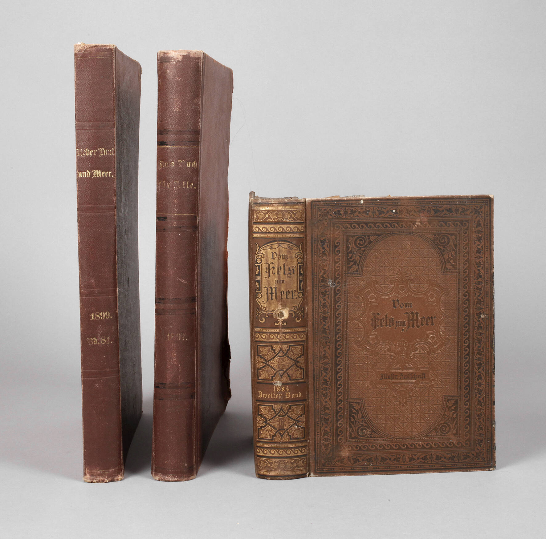 Drei Bände illustrierte Zeitungen