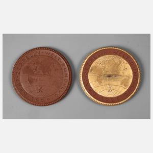 Paar Porzellanmedaillen