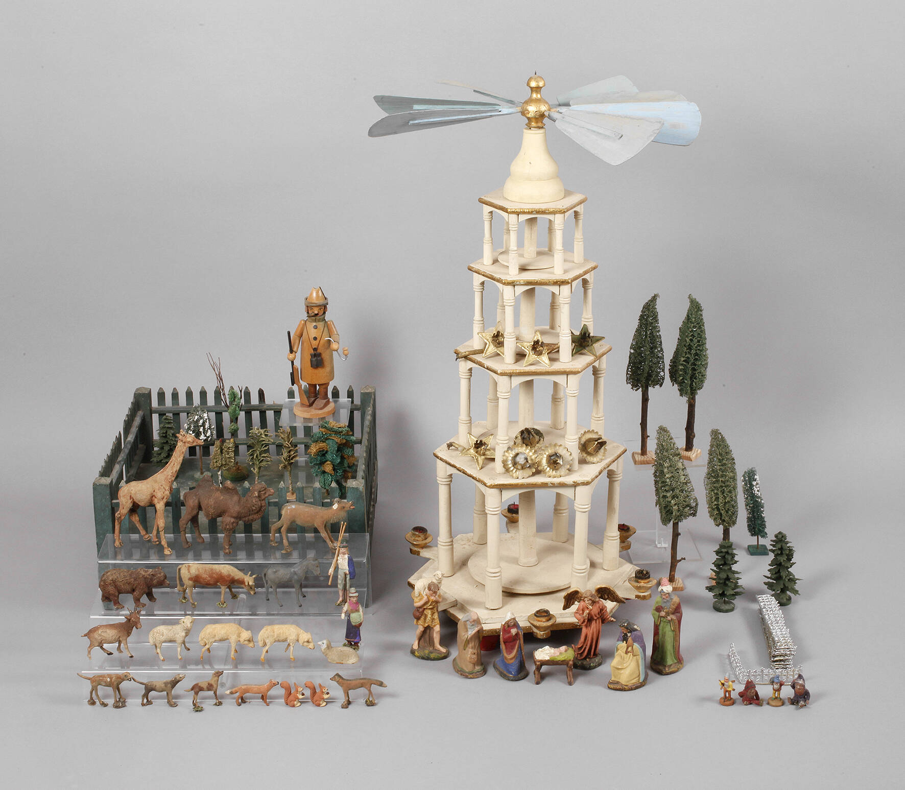 Große Pyramide mit Paradiesgarten