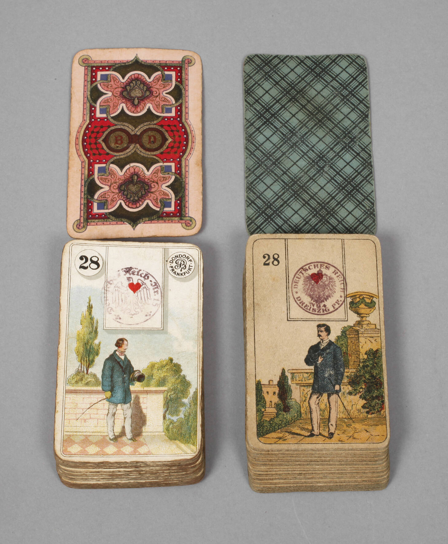 Zwei Wahrsagekartenspiele nach Mlle de Lenormand