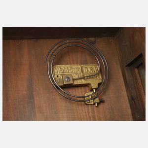 Wanduhr Gründerzeit