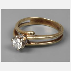 Damenring mit Brillant von 0,32 ct