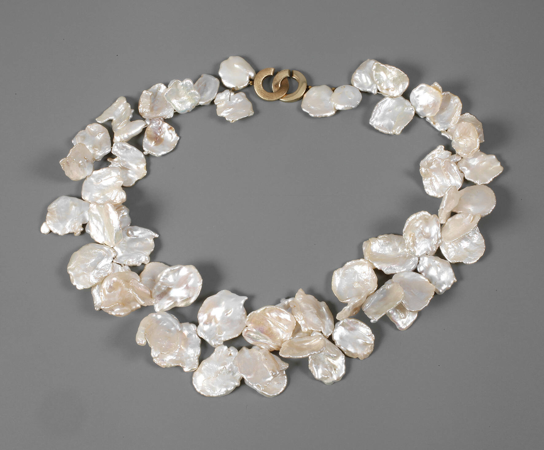 Ungewöhnliches Perlencollier