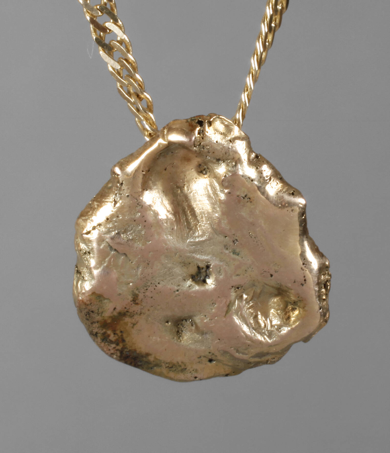 Nuggetanhänger an Kette