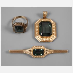 Schmuckset mit Steinbesatz