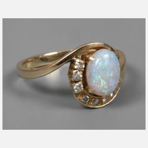 Damenring mit Edelopal und Brillanten