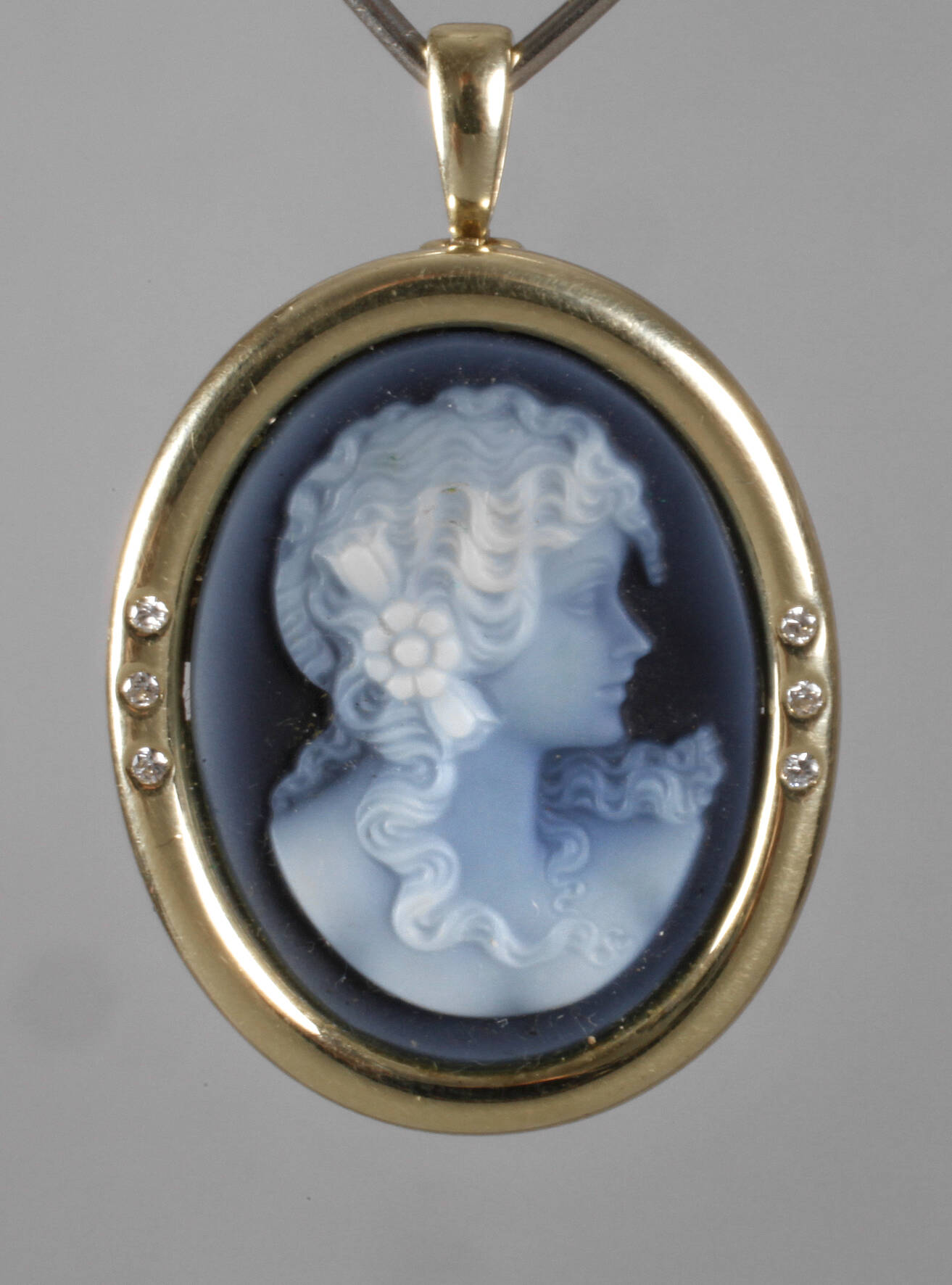 Anhänger mit Achatkamee