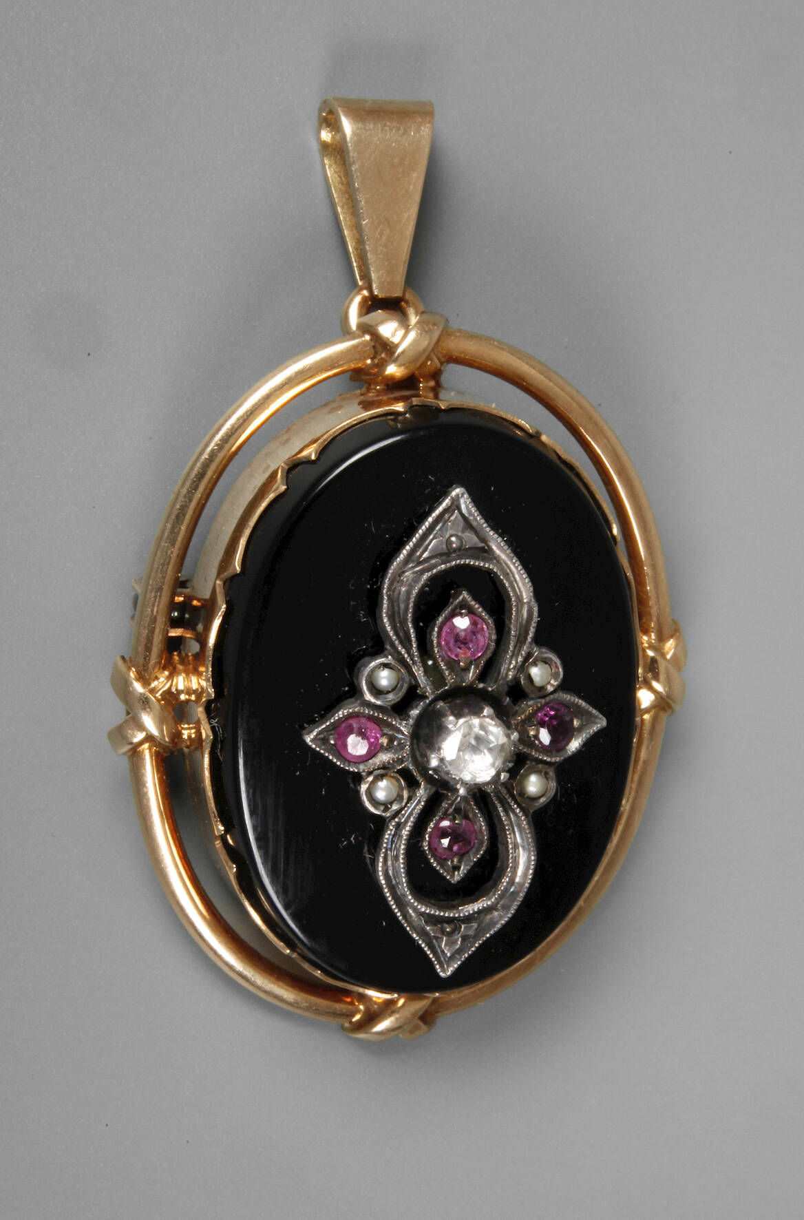 Historismusanhänger