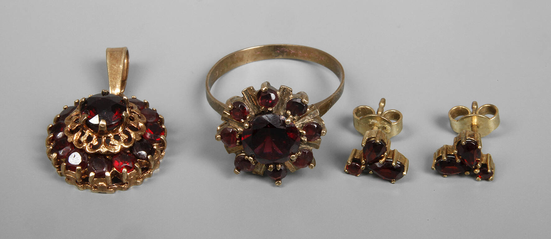 Konvolut Granatschmuck