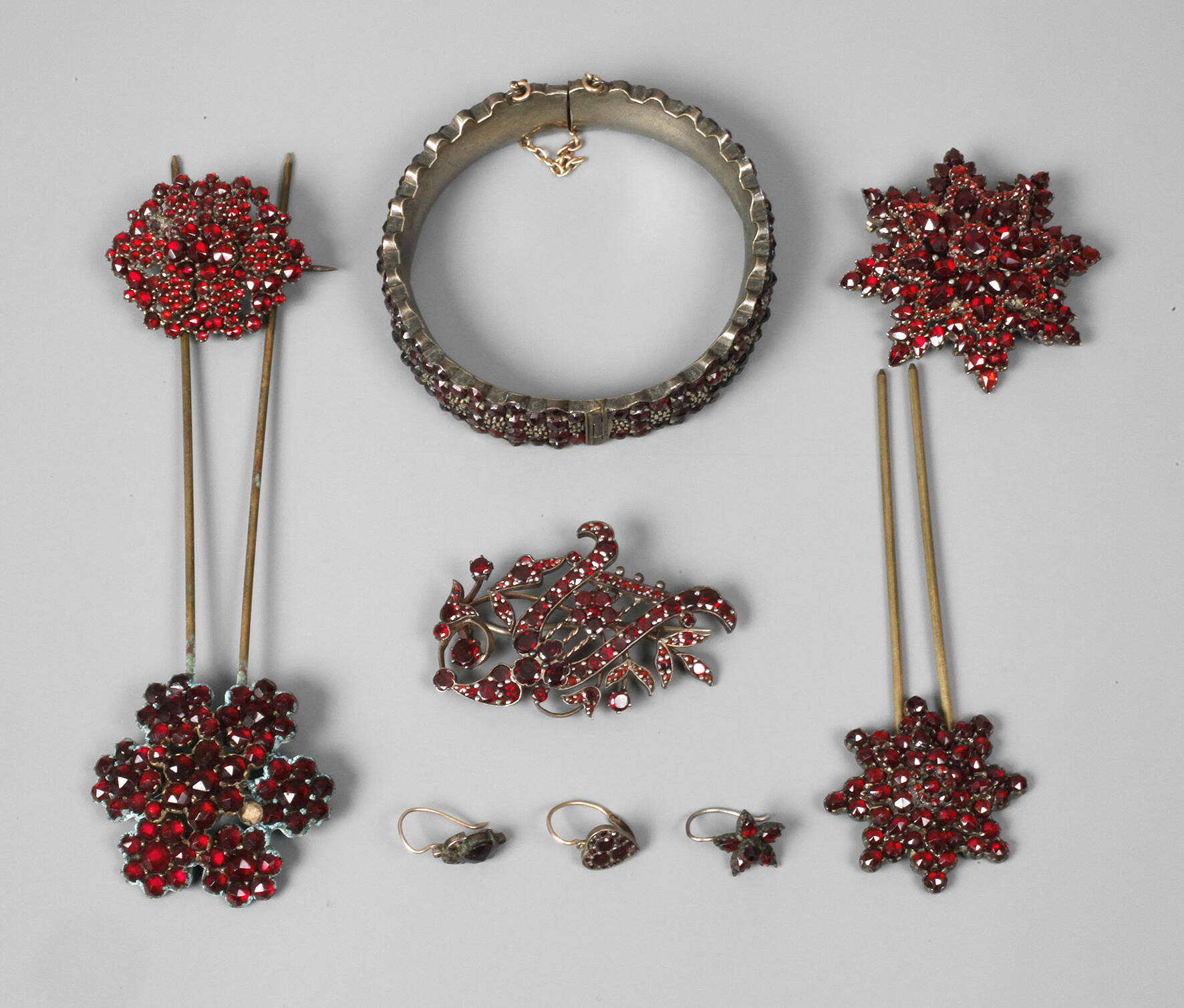 Konvolut Granatschmuck