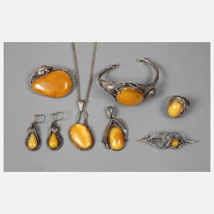 Umfangreiches Bernsteinset