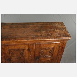 Frühbarocke Anrichte