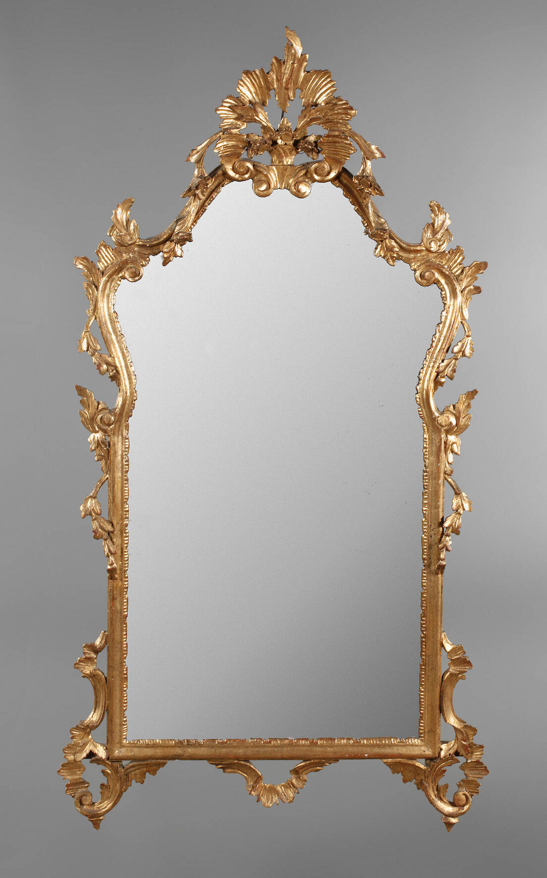 Wandspiegel im Rokokostil