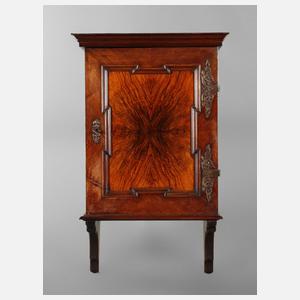 Apothekenschrank Historismus