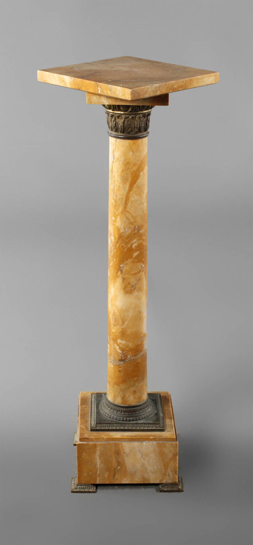 Klassizistische Blumensäule Marmor