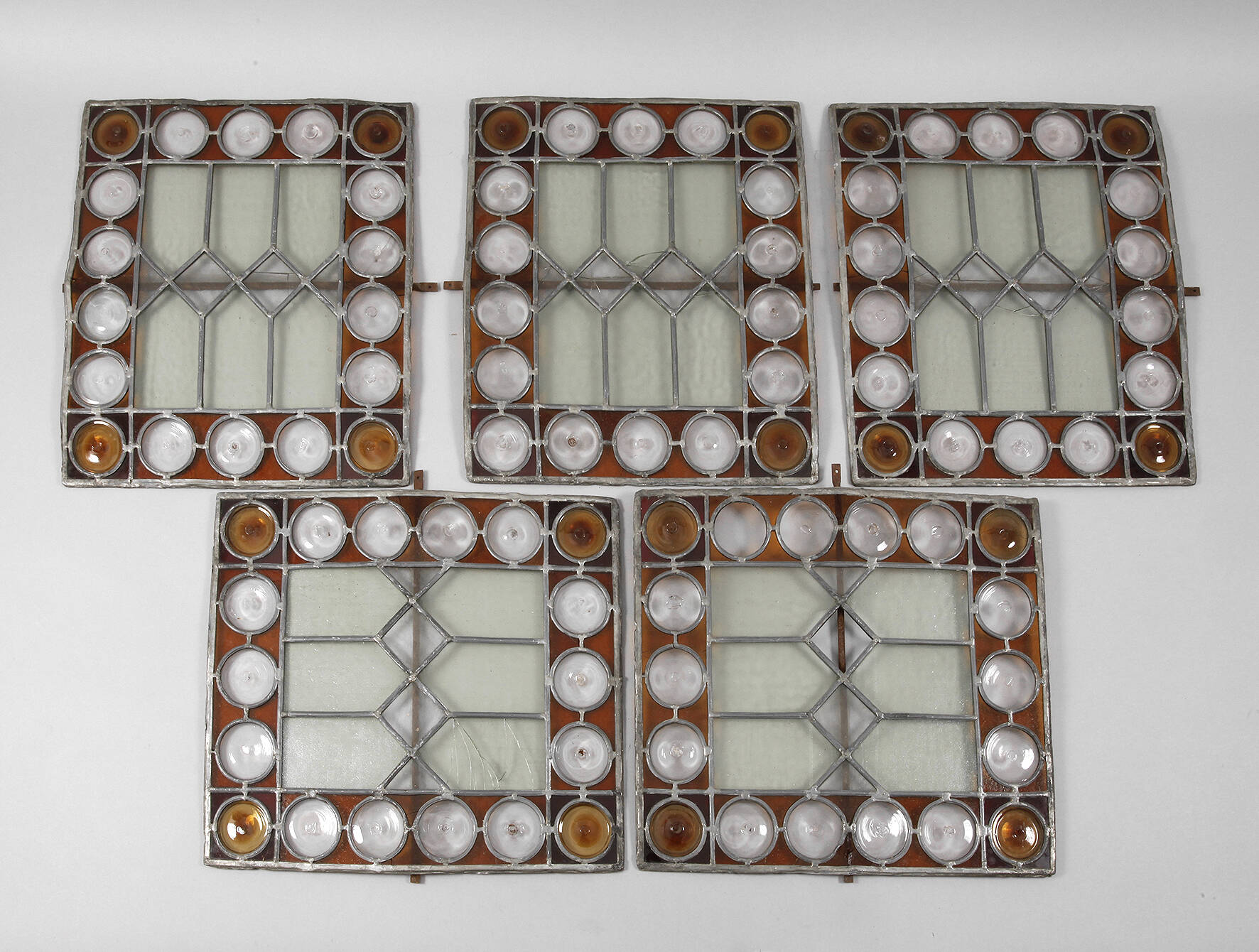 Fünf Bleiglascheiben