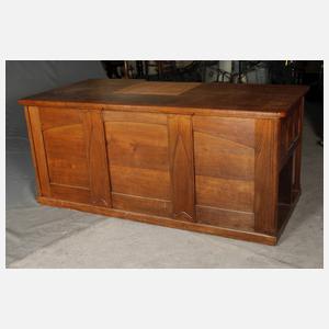 Großer Schreibtisch Patriz Huber attr.