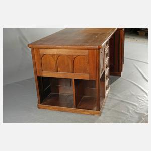 Großer Schreibtisch Patriz Huber attr.