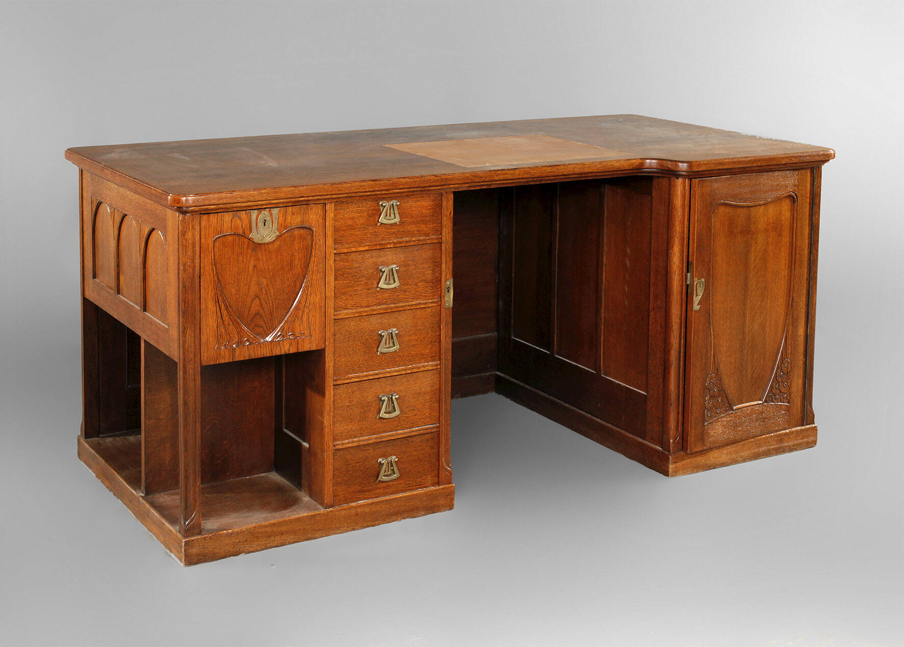 Großer Schreibtisch Patriz Huber attr.