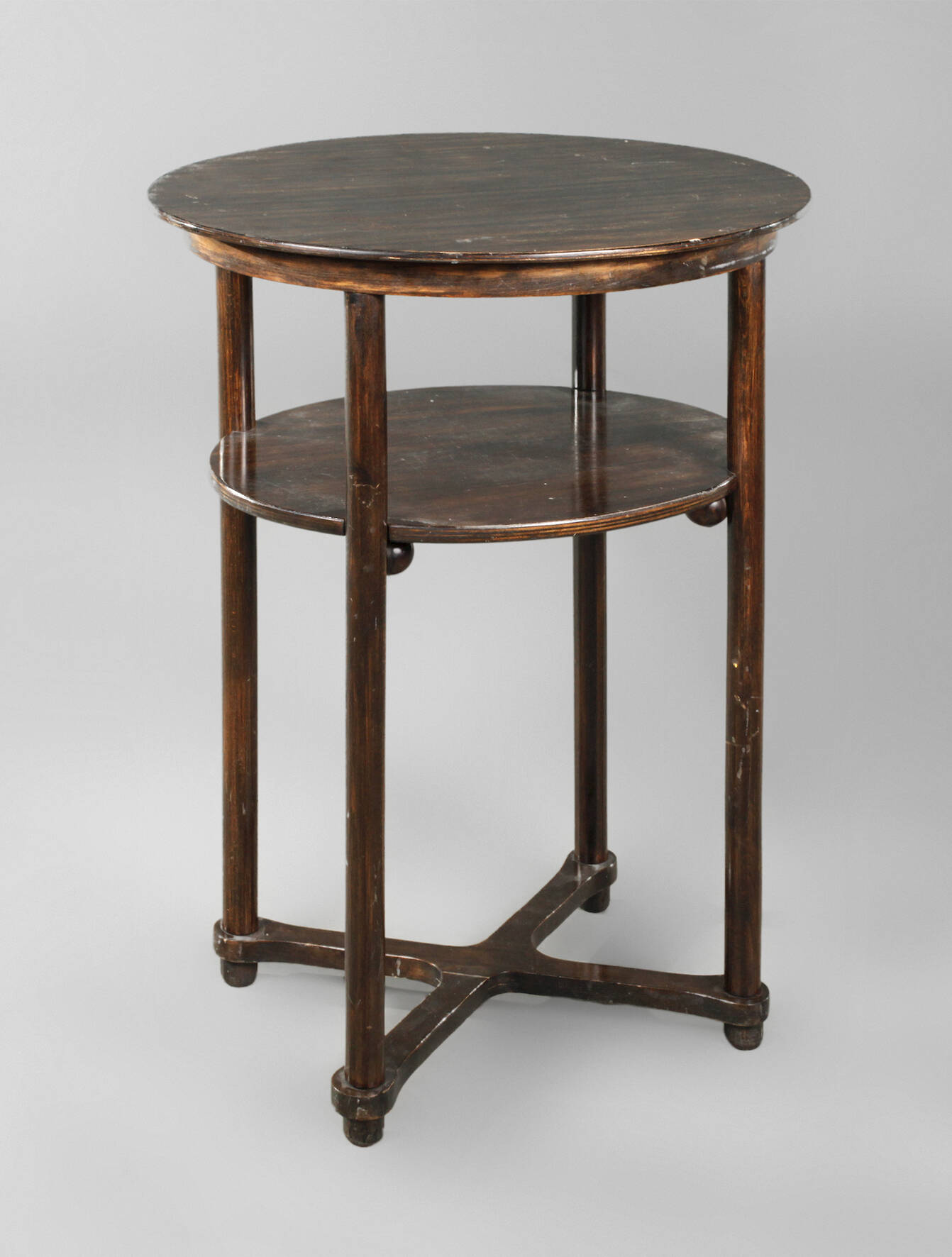 Ovaler Beistelltisch Bugholz