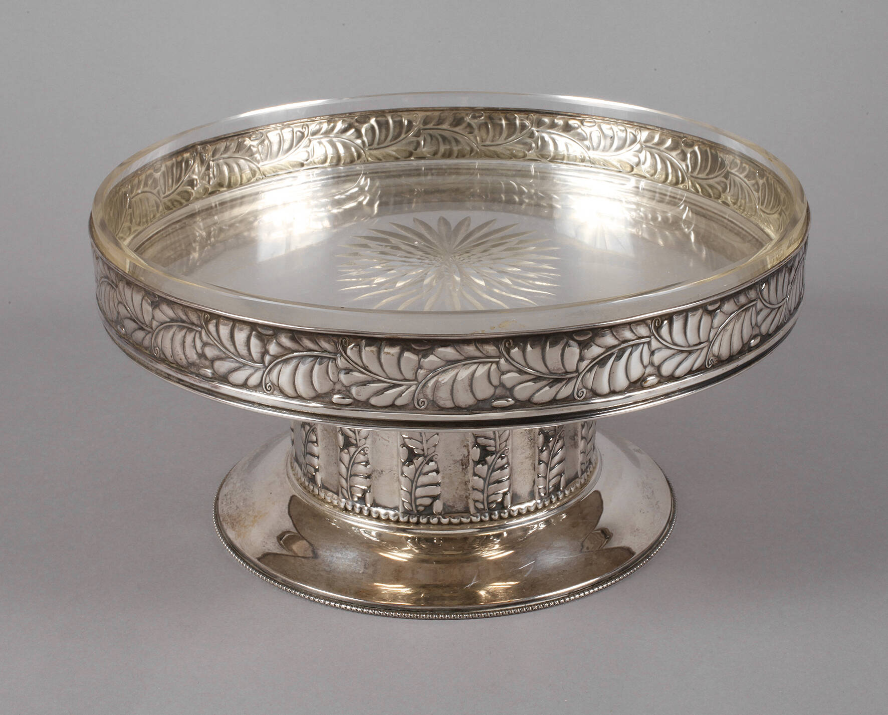 Emanuel Josef Margold Tafelaufsatz