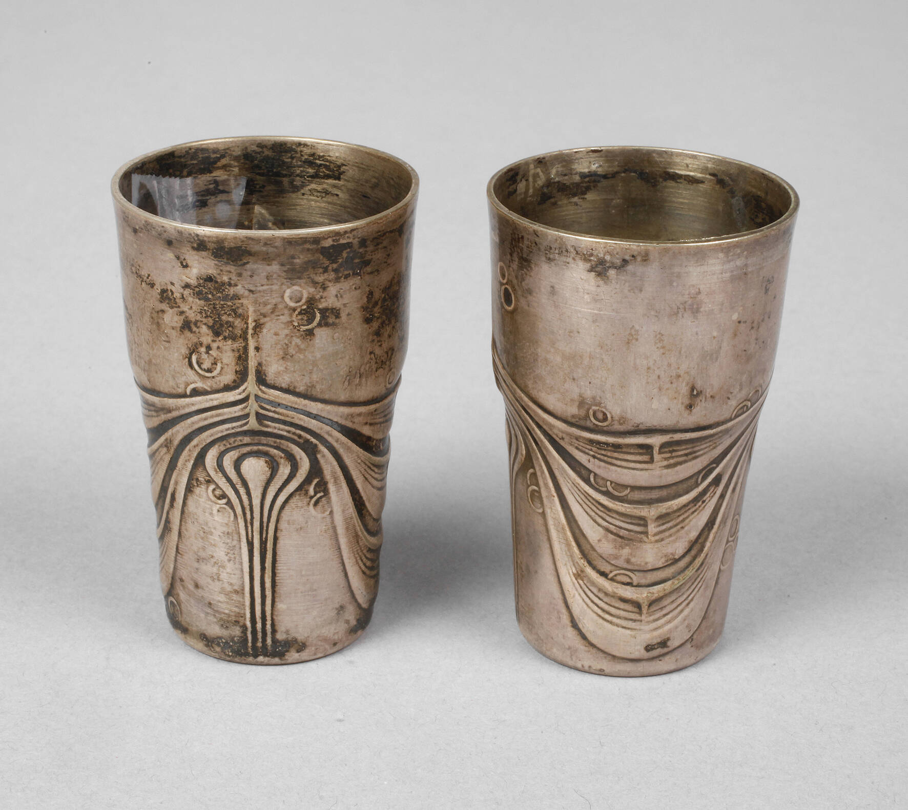 Orivit AG zwei Jugendstil-Schnapsbecher