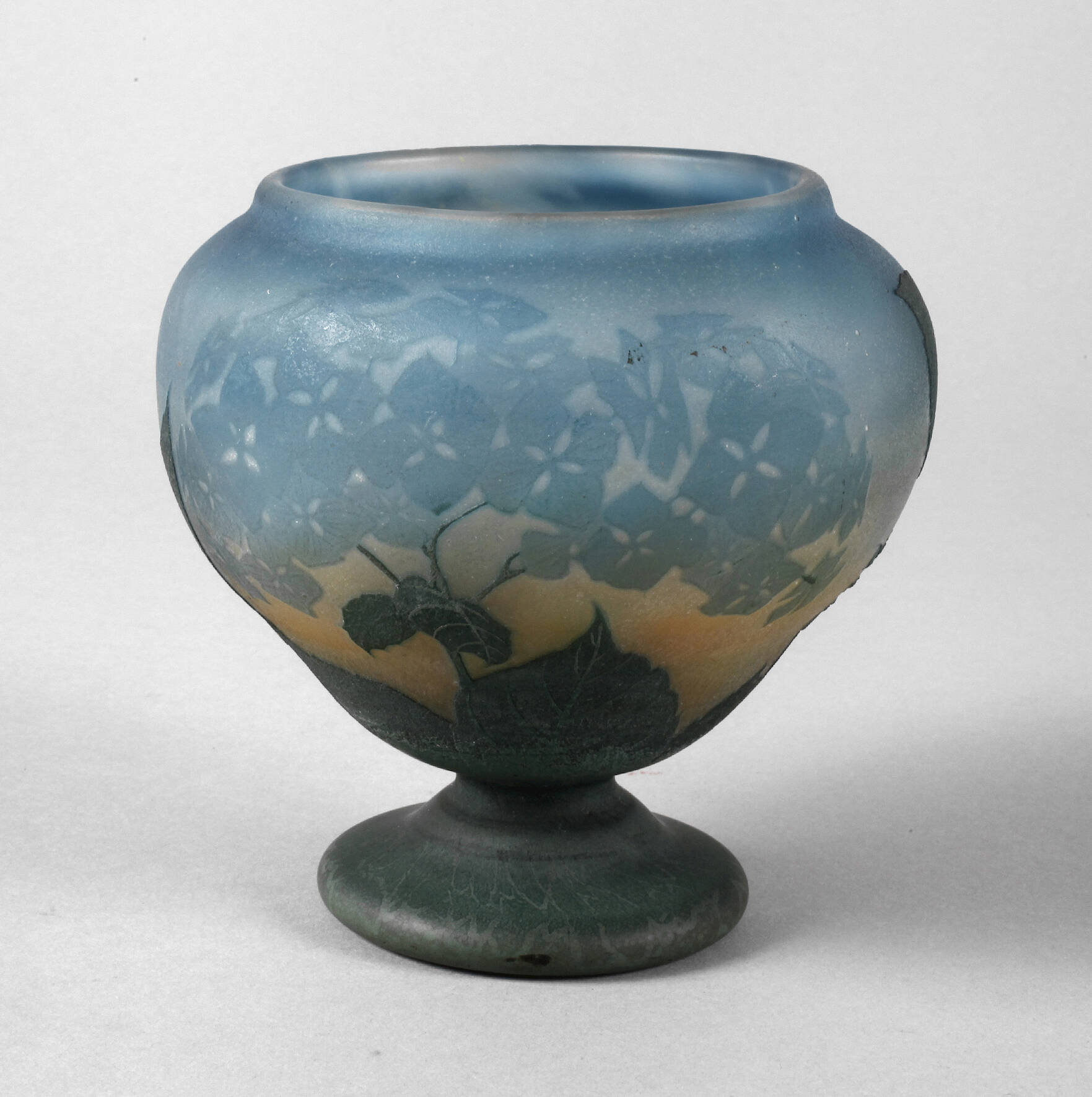 Daum Nancy Vase Hortensiendekor