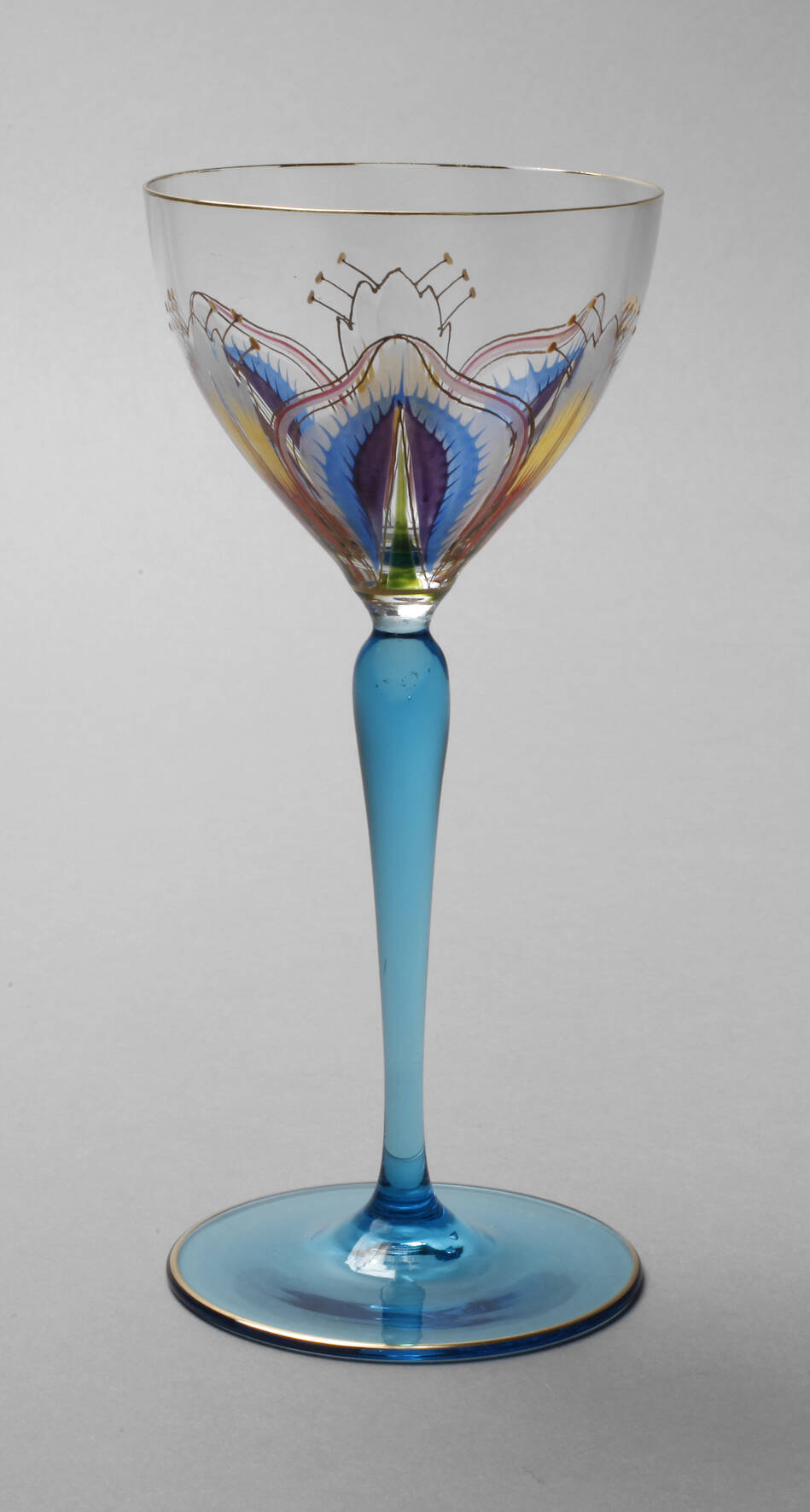 Stängelglas Jugendstil mit Blütendekor