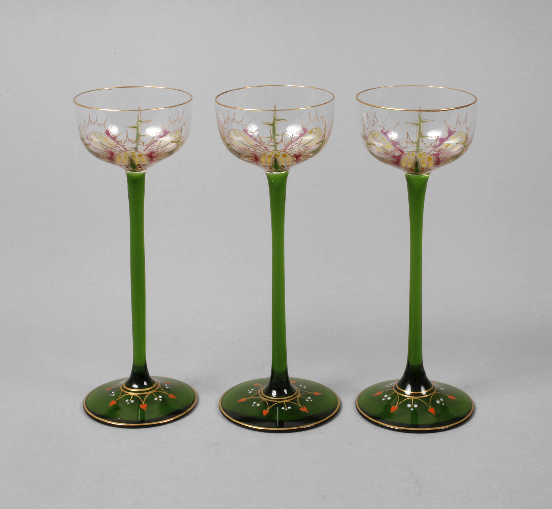 Drei Likörgläser Emailmalerei