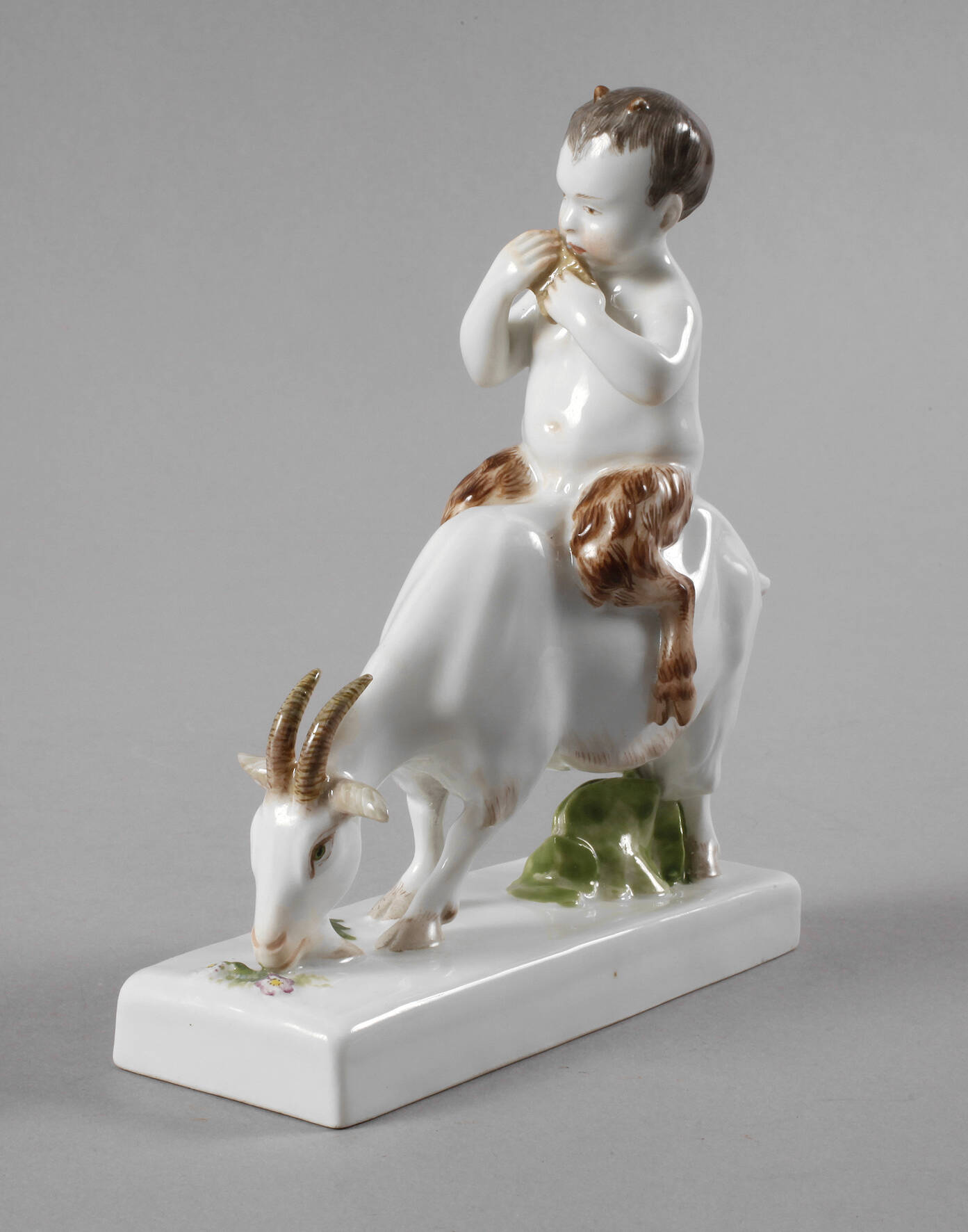 Meissen "Faun auf Ziege"