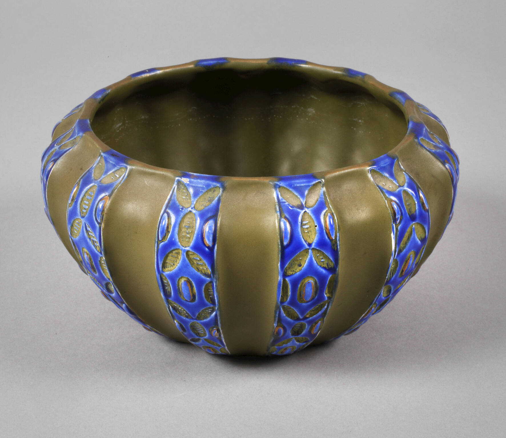 Amphora Vase Emaildekor