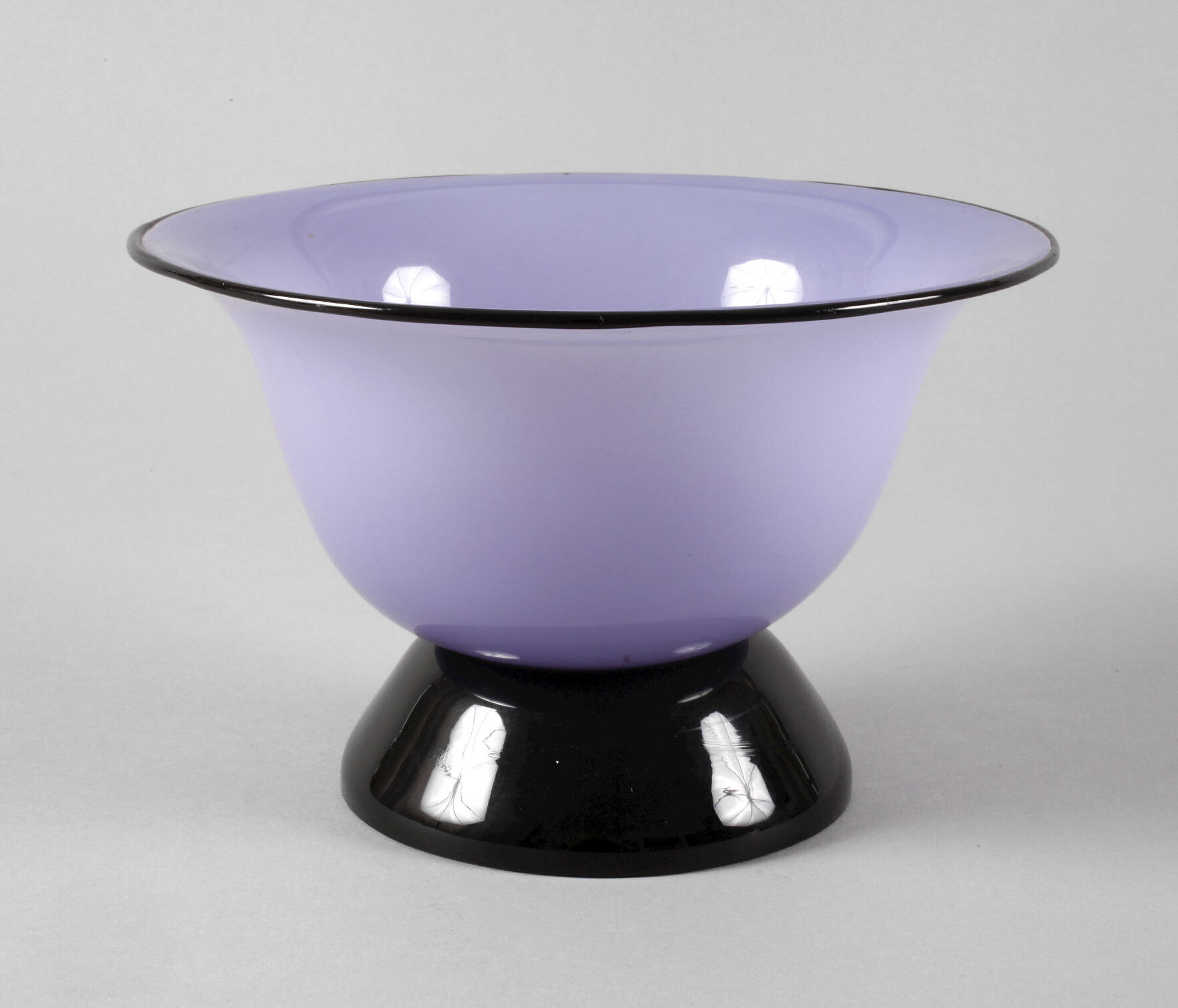 Loetz Wwe. Fußschale Michael Powolny