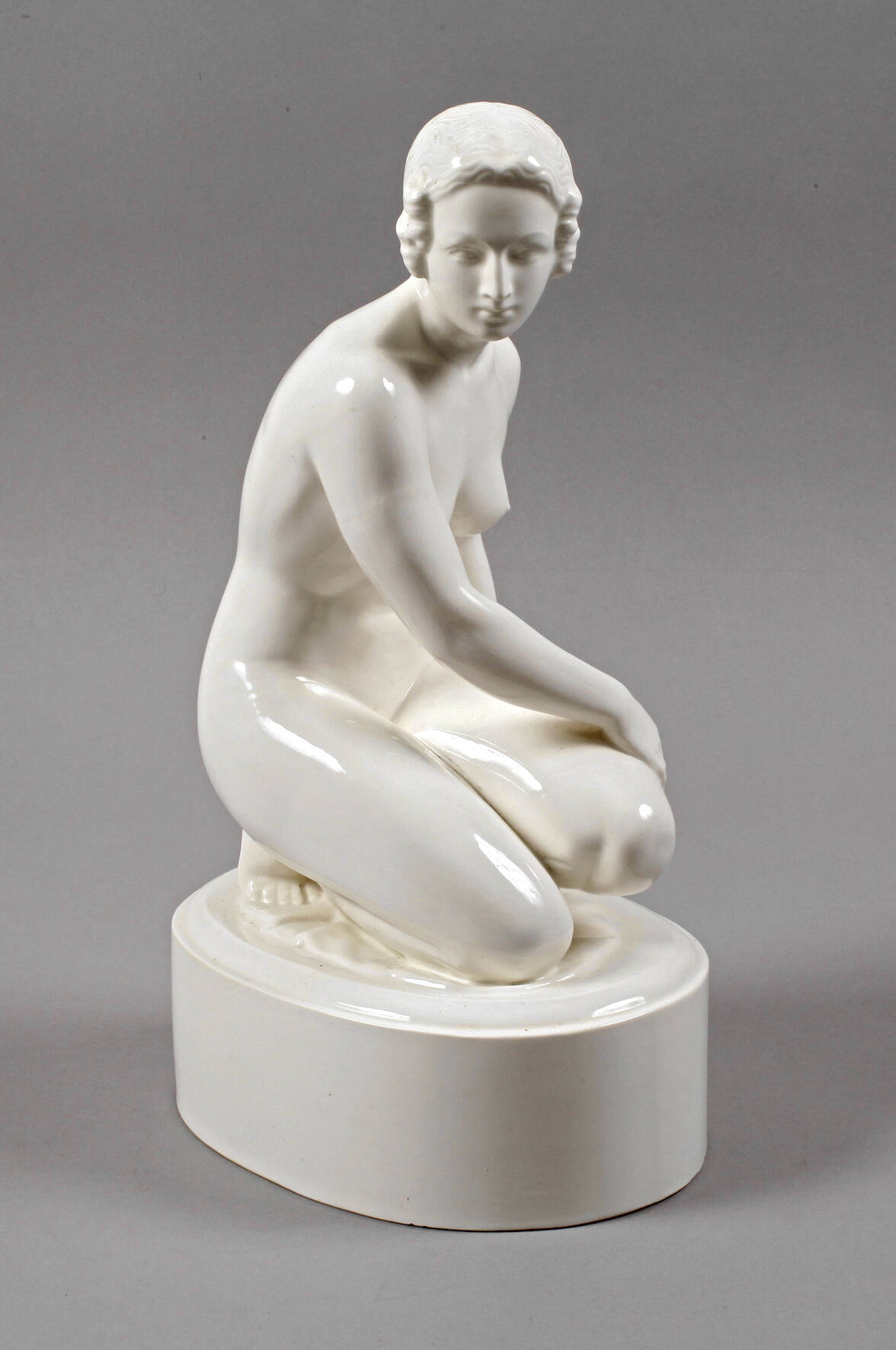 Weibliche Aktfigur Art déco