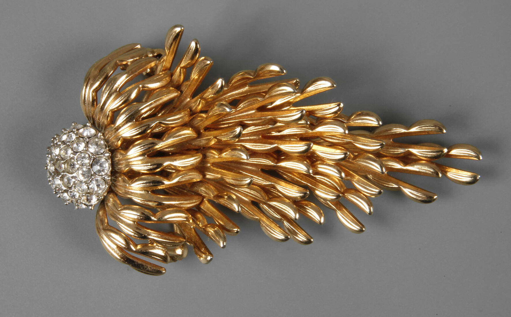 Grosse Designerbrosche