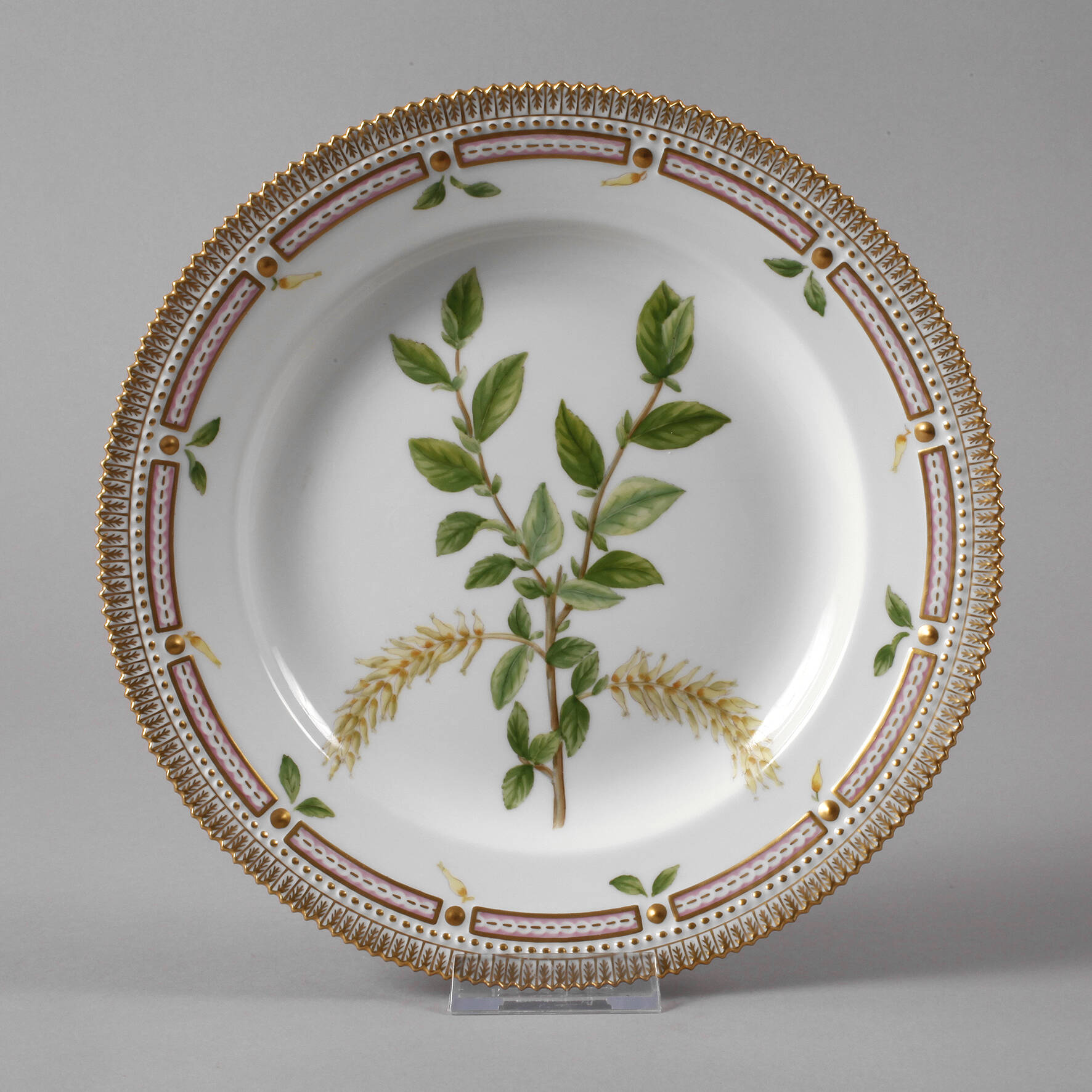 Royal Kopenhagen Prunkteller Flora Danica