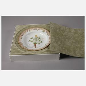 Royal Kopenhagen Prunkteller Flora Danica